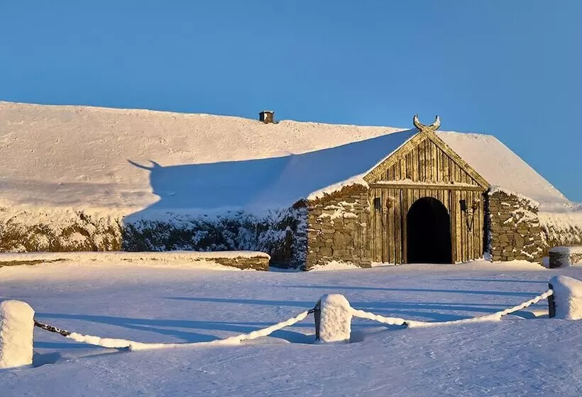 هتل Torfhús Retreat
