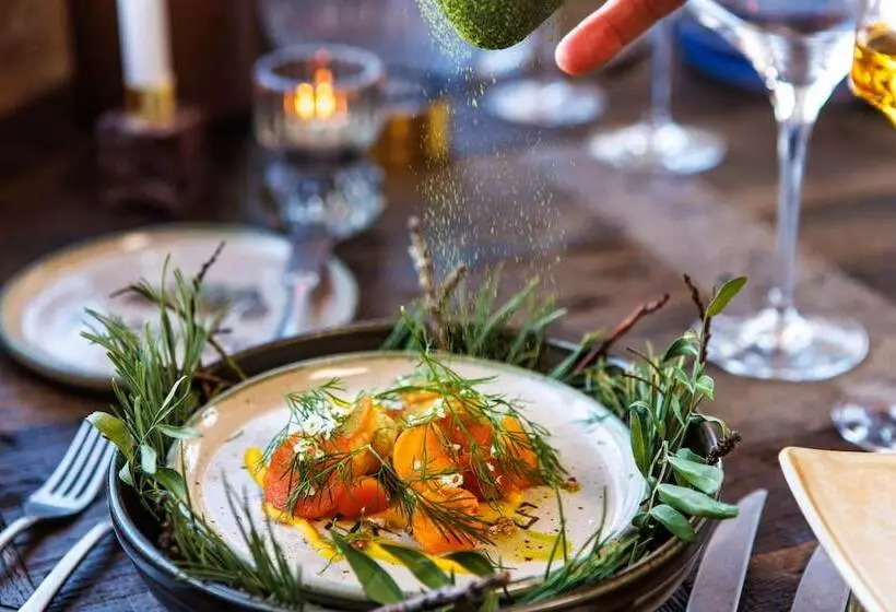 هتل Torfhús Retreat