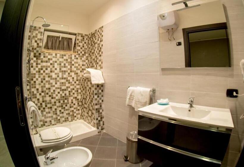 پانسیون L'incanto