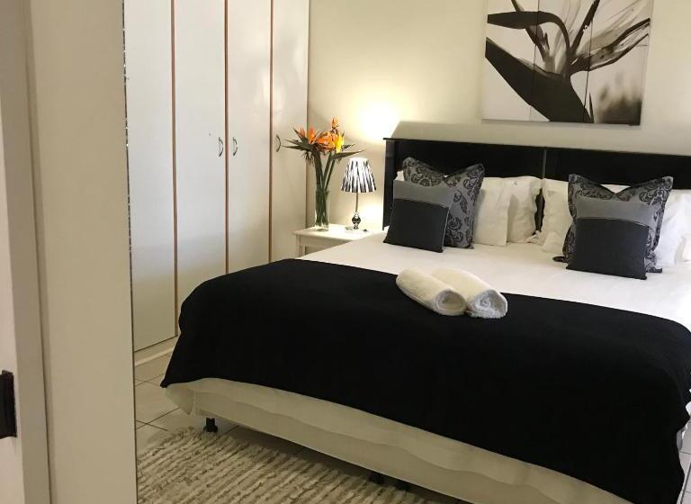 مبيت وإفطار Bishops Guesthouse