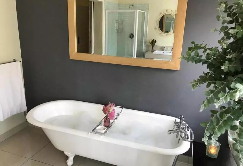 Aamiaismajoitus (B&B) Bishops Guesthouse