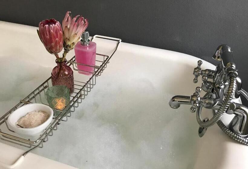 مبيت وإفطار Bishops Guesthouse