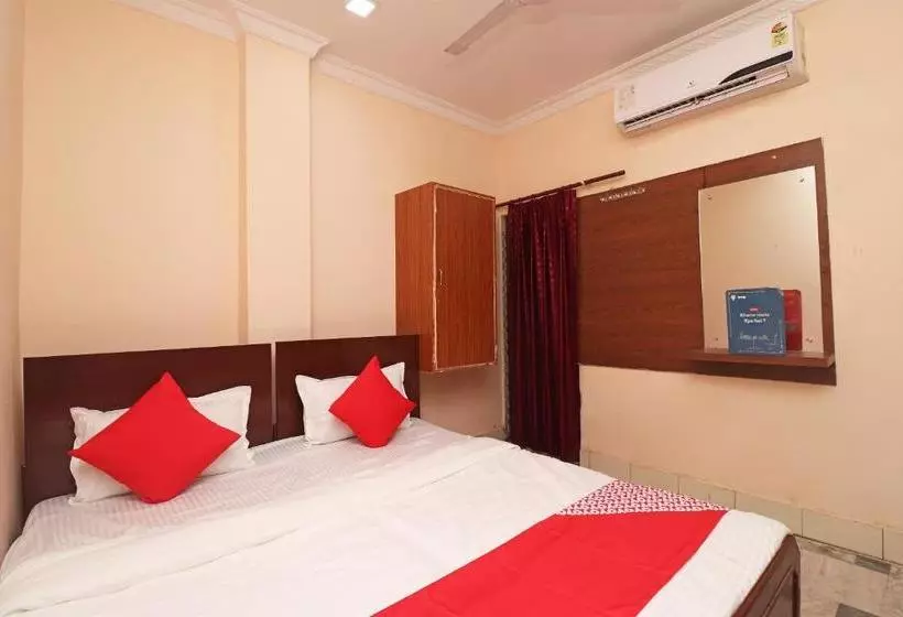 Oyo 30149 New Hotel Ashirbad