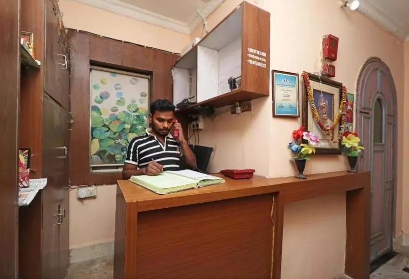 Oyo 30149 New Hotel Ashirbad