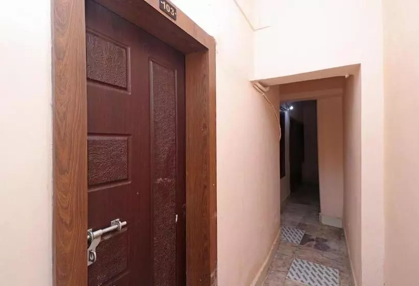 Oyo 30149 New Hotel Ashirbad