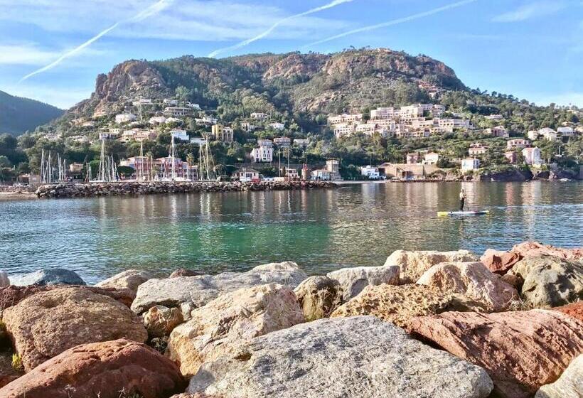 پانسیون Villa Colina