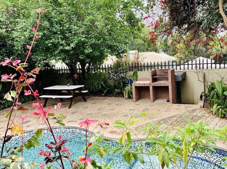 مبيت وإفطار Hadens Guesthouse