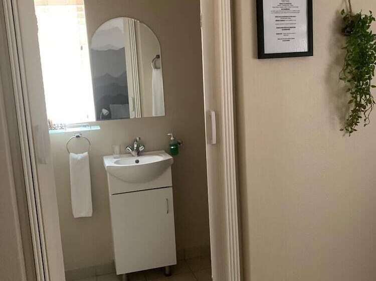 مبيت وإفطار Hadens Guesthouse