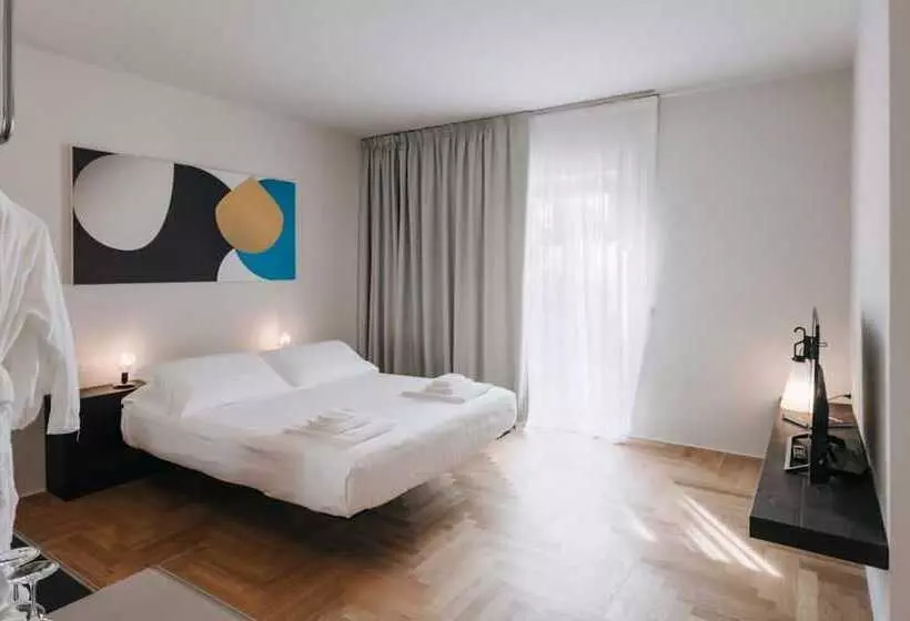 Aamiaismajoitus (B&B) Villa Curiel