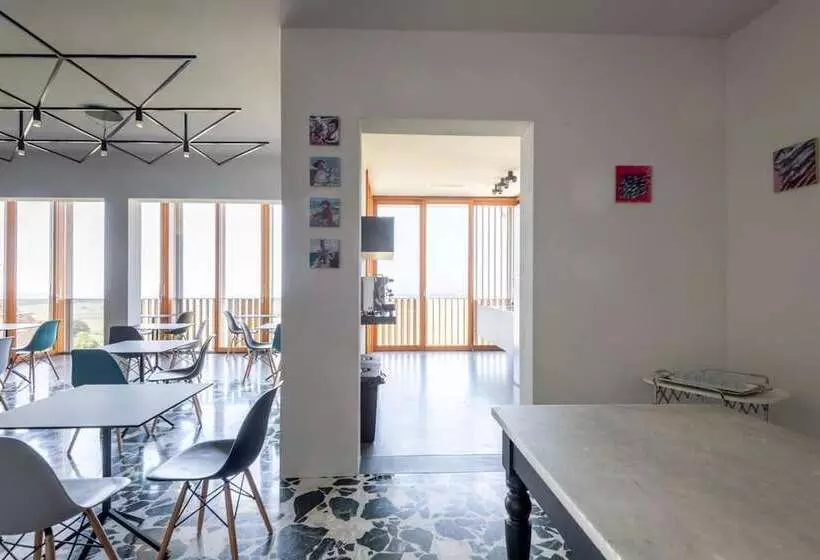 Aamiaismajoitus (B&B) Villa Curiel