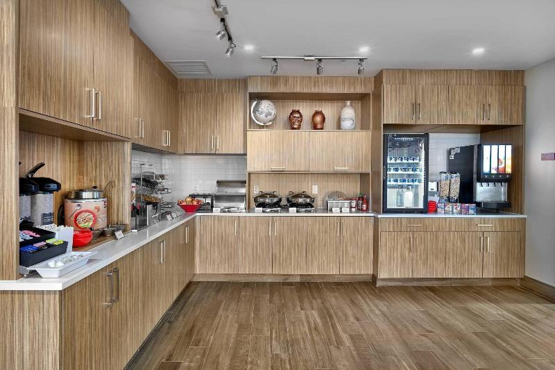 فندق Towneplace Suites By Marriott Edmonton Sherwood Park