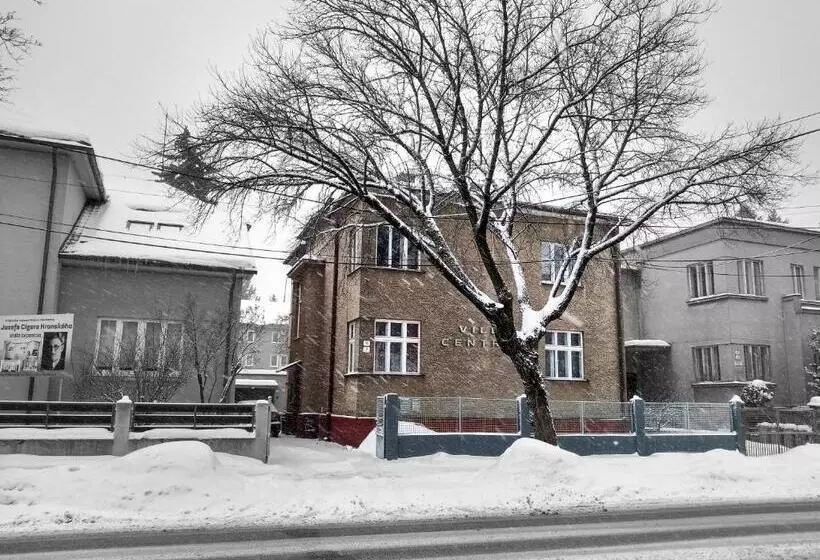 Villa Centrum Apartmány S Raňajkami A Saunou