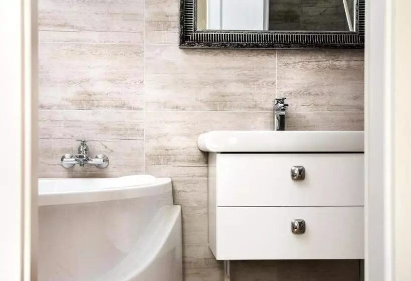 Villa Centrum Apartmány S Raňajkami A Saunou