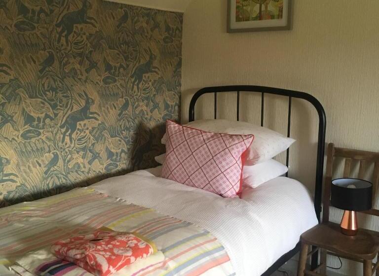 Ardmore House B&b