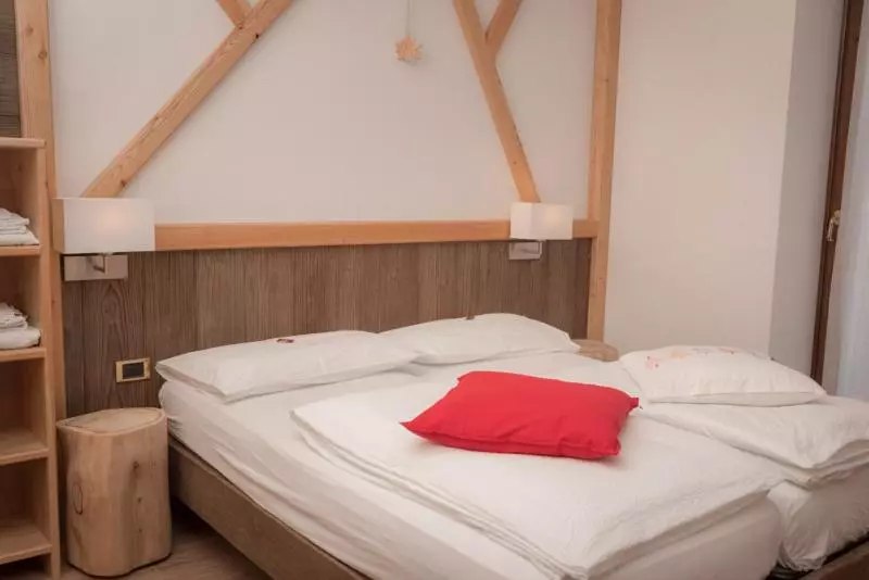 Hotelli Garni Le Prealpi