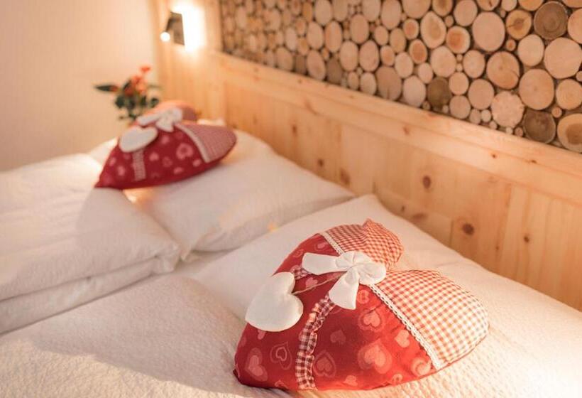 فندق Garni Le Prealpi