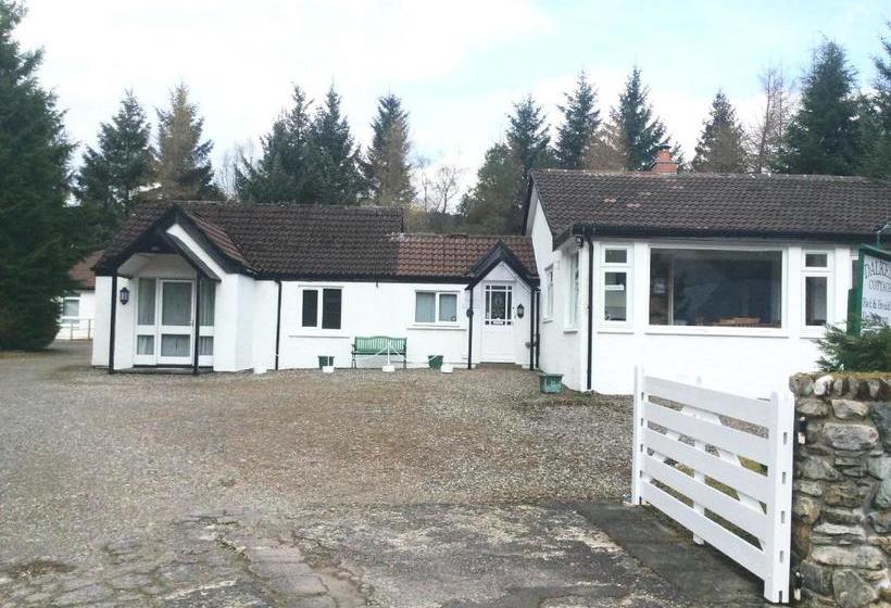 펜션 Dalkell Cottages