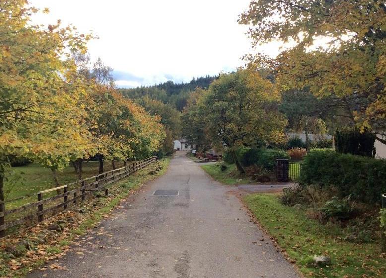 펜션 Dalkell Cottages