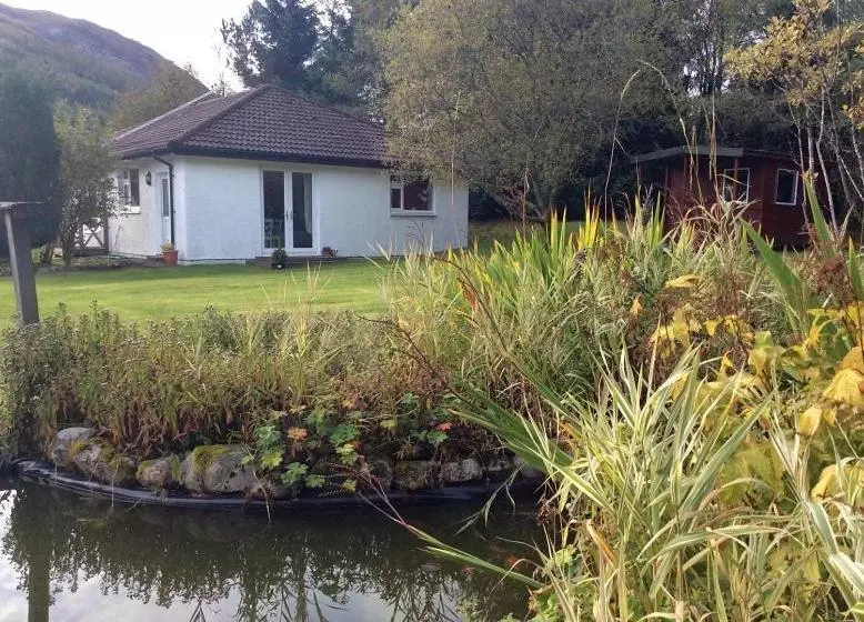 ペンション Dalkell Cottages