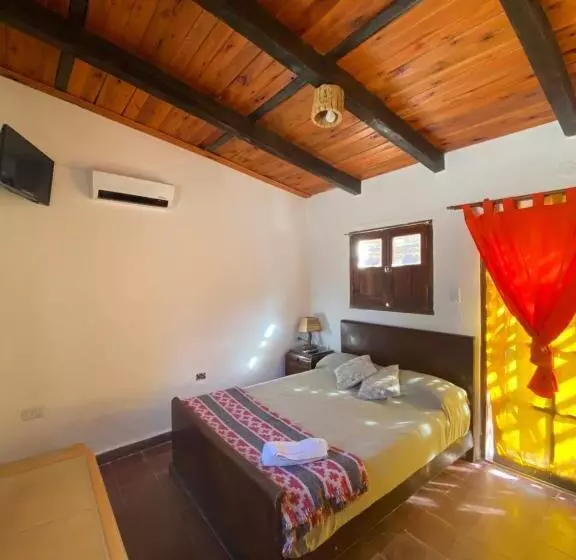 ユースホステル Hostal Tierra Andina Cafayate