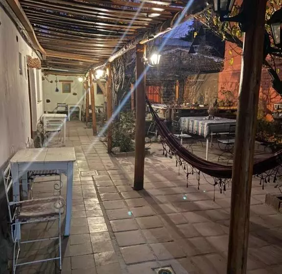 ユースホステル Hostal Tierra Andina Cafayate