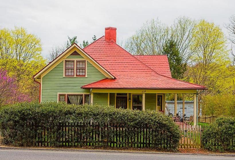 Jonesborough Bed And Breakfast