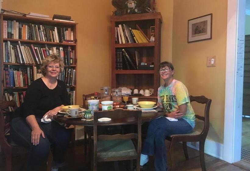 Jonesborough Bed And Breakfast