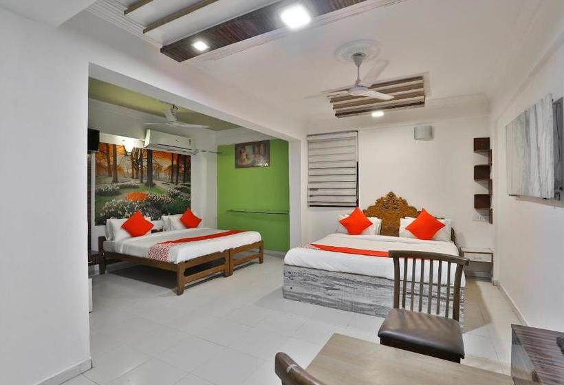 Oyo 30714 Hotel Krishna