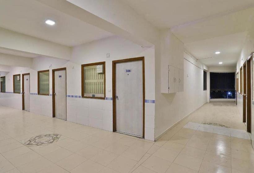 Oyo 30714 Hotel Krishna