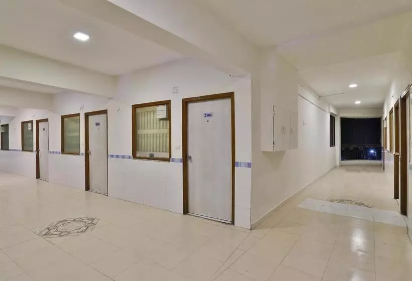 Oyo 30714 Hotel Krishna