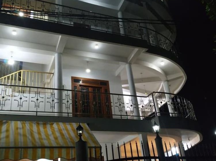 Resort Chef Guru Hotels