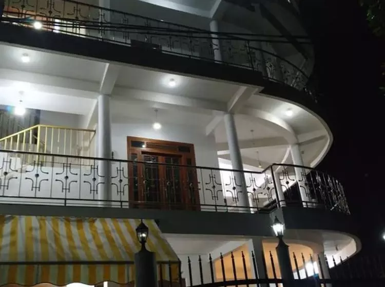 Lomakeskus Chef Guru Hotels