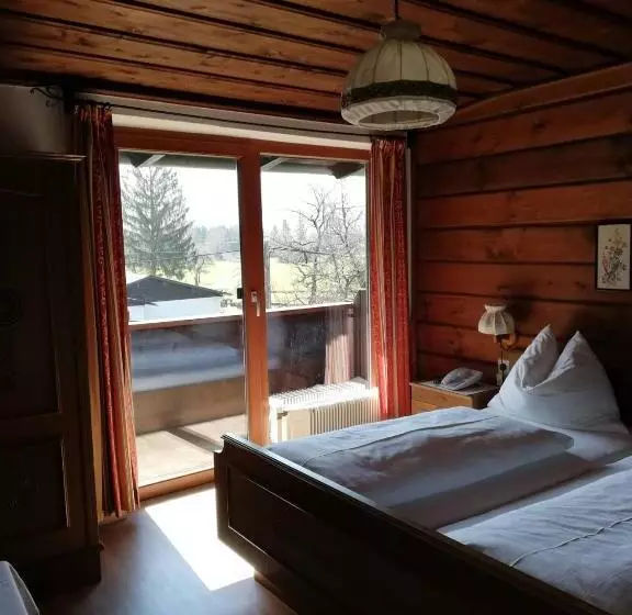 Aamiaismajoitus (B&B) Wieselmühle Forellenhof