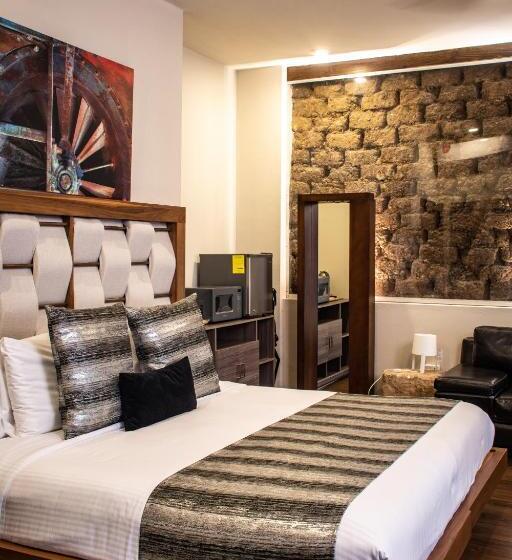 Отель Es Antigua   Santa Lucia Mty