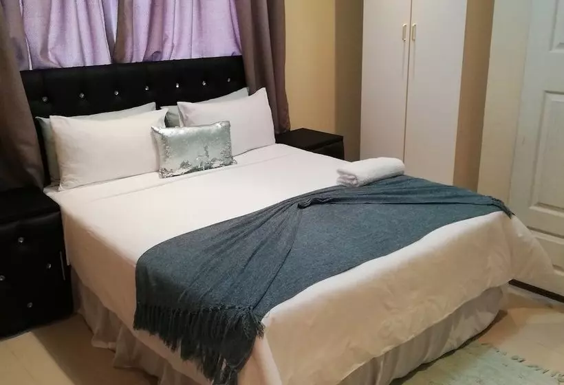 پانسیون Asorock Villa Guesthouse