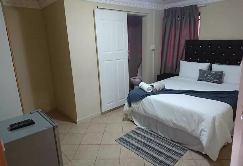پانسیون Asorock Villa Guesthouse