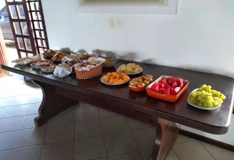 پانسیون Kiwi Pousada & Lounge