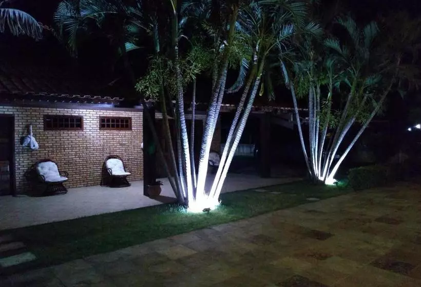 پانسیون Kiwi Pousada & Lounge