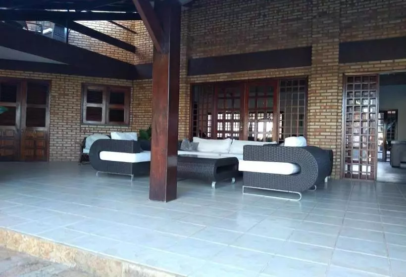 پانسیون Kiwi Pousada & Lounge