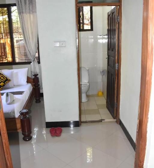 تختخواب و صبحانه Travellers Home