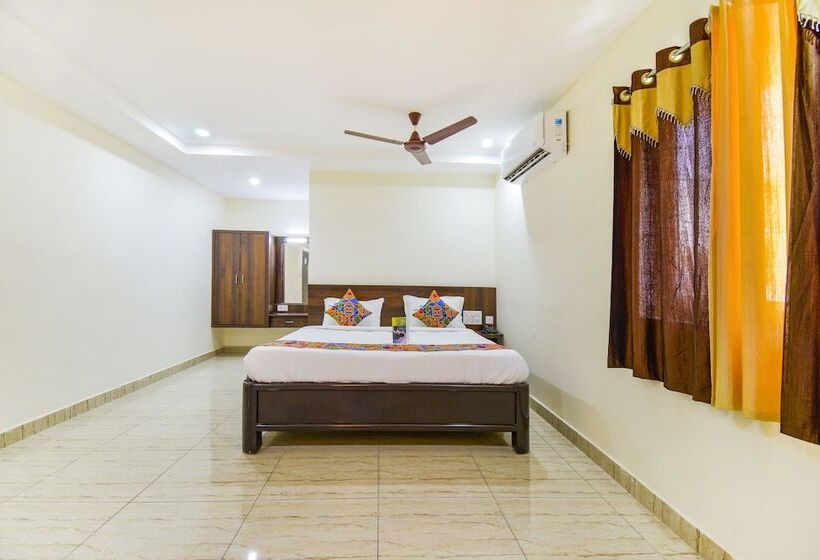 Fabhotel Lotus Grand