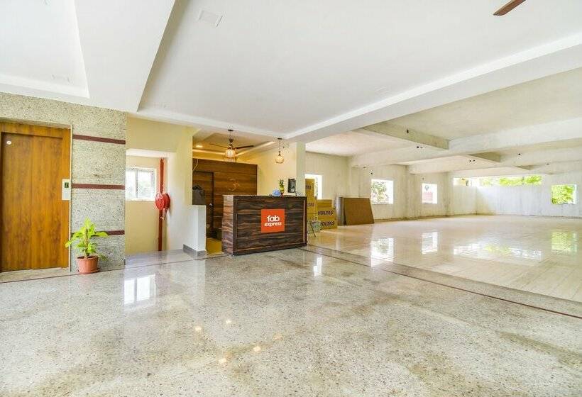 Fabhotel Lotus Grand