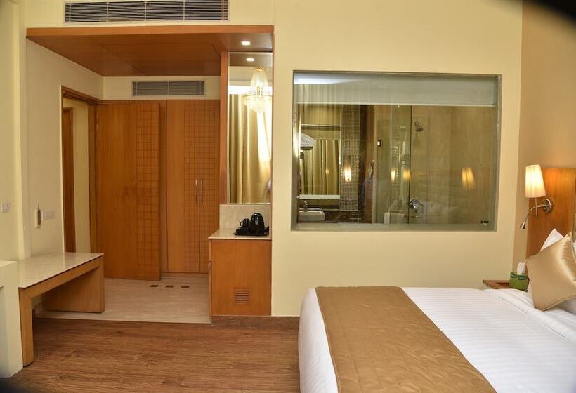 בית מלון כפרי Opulent By Udman Chhattarpur