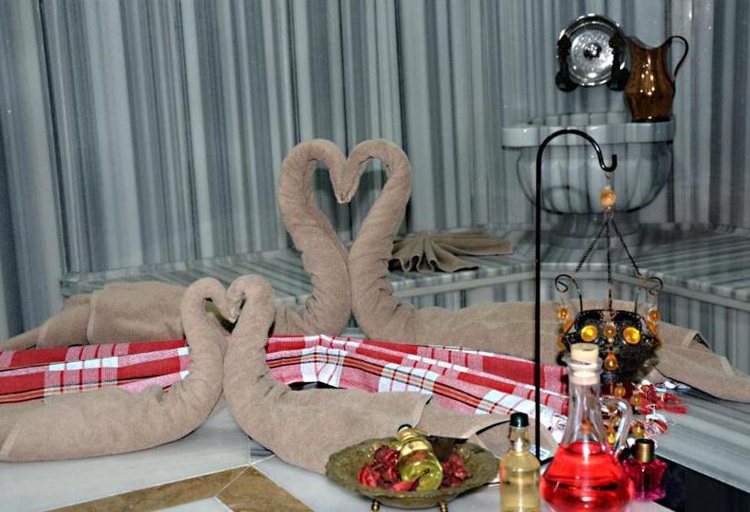 בית מלון כפרי Garden Kale Thermal