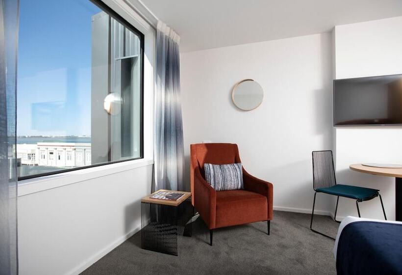 호텔 Quest Tauranga Central