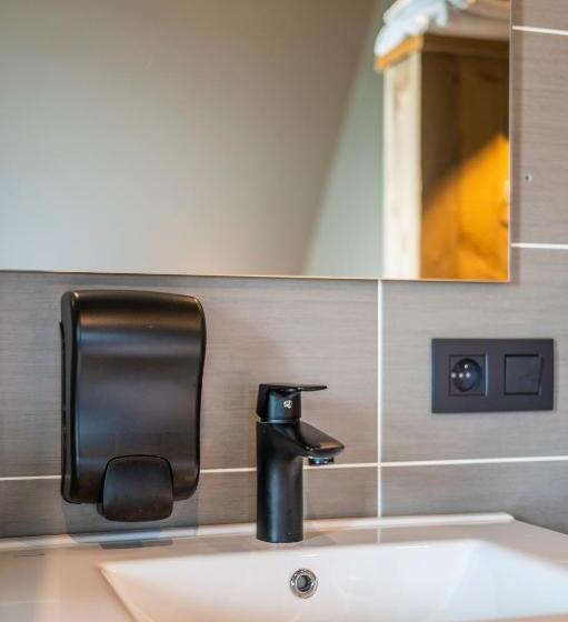 فندق على الطريق M Otel E40