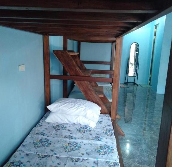 Schronisko Carillo Guest House