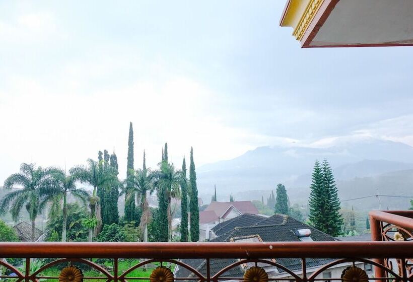 Отель Oyo 538 Villa Handayani Syariah