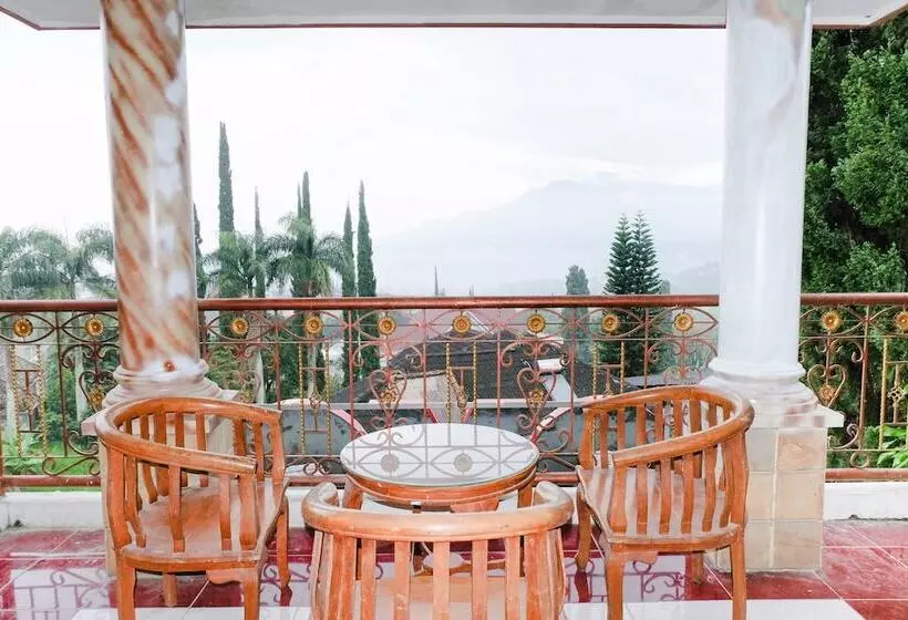 هتل Oyo 538 Villa Handayani Syariah
