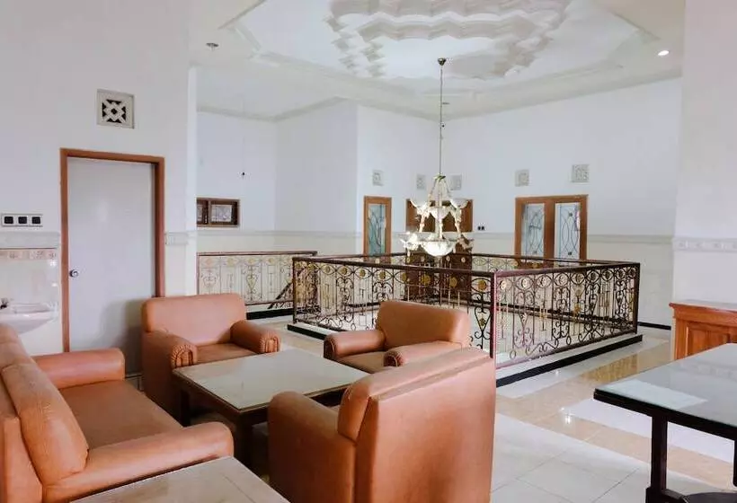 هتل Oyo 538 Villa Handayani Syariah
